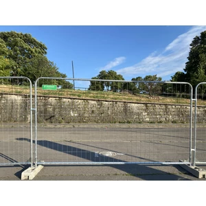 Mobil kerítés, erősített